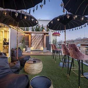 Apartamento On Designed For Adults Sevilha